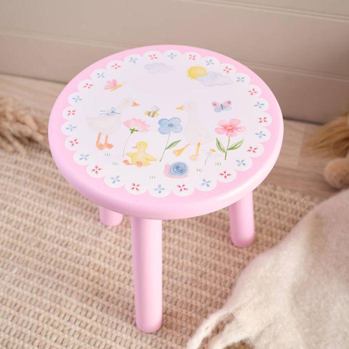Mini farm pink goose and flowers round stool