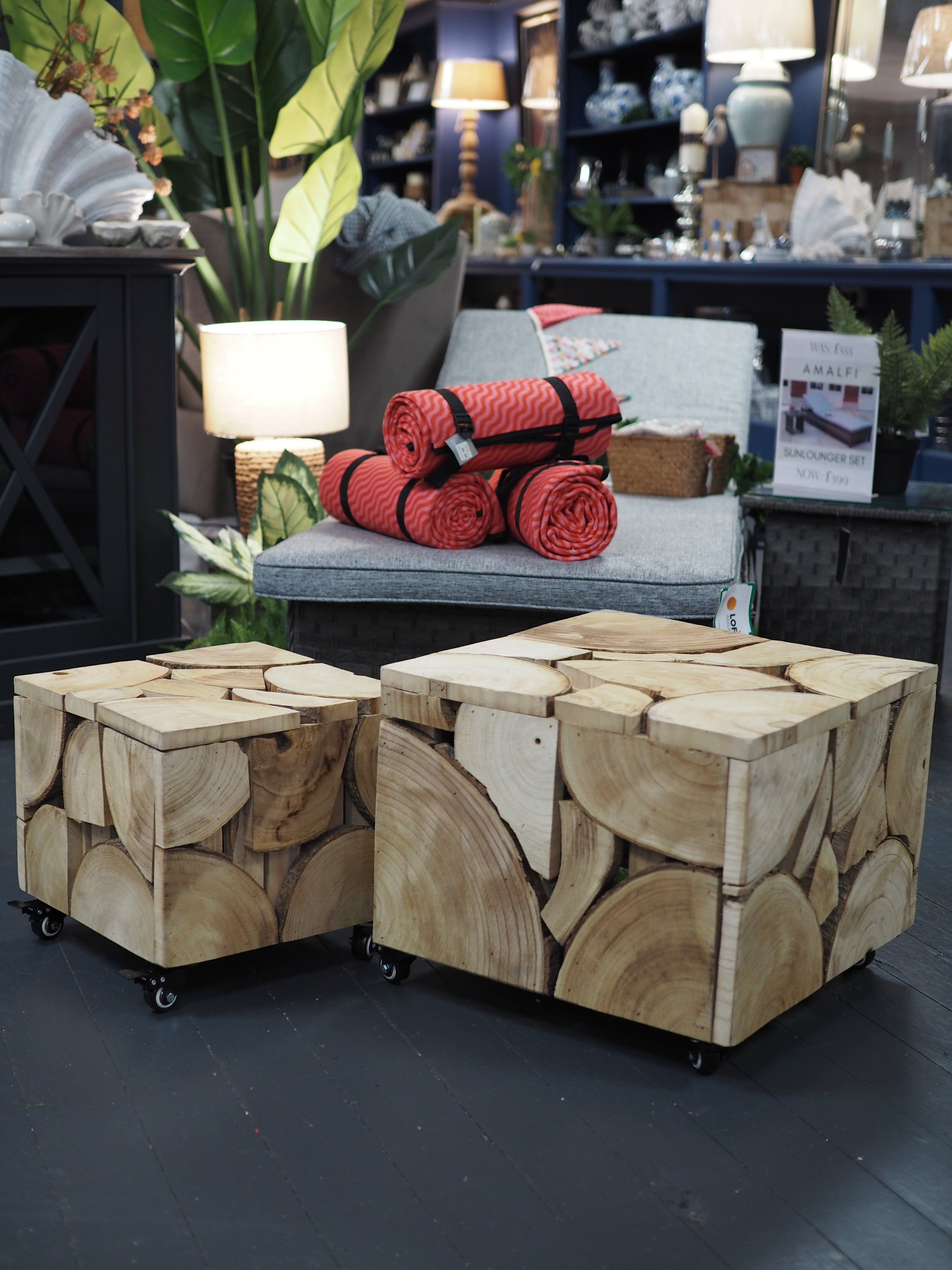 Paulownia wood tables on wheels