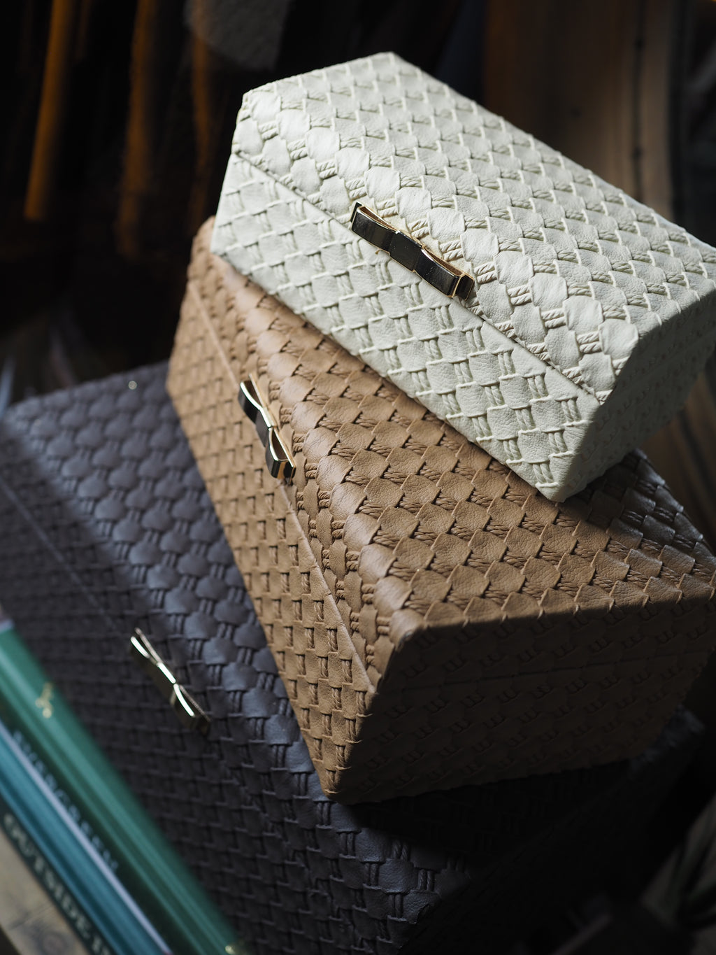 Chests with iron bow closure - Set of 3