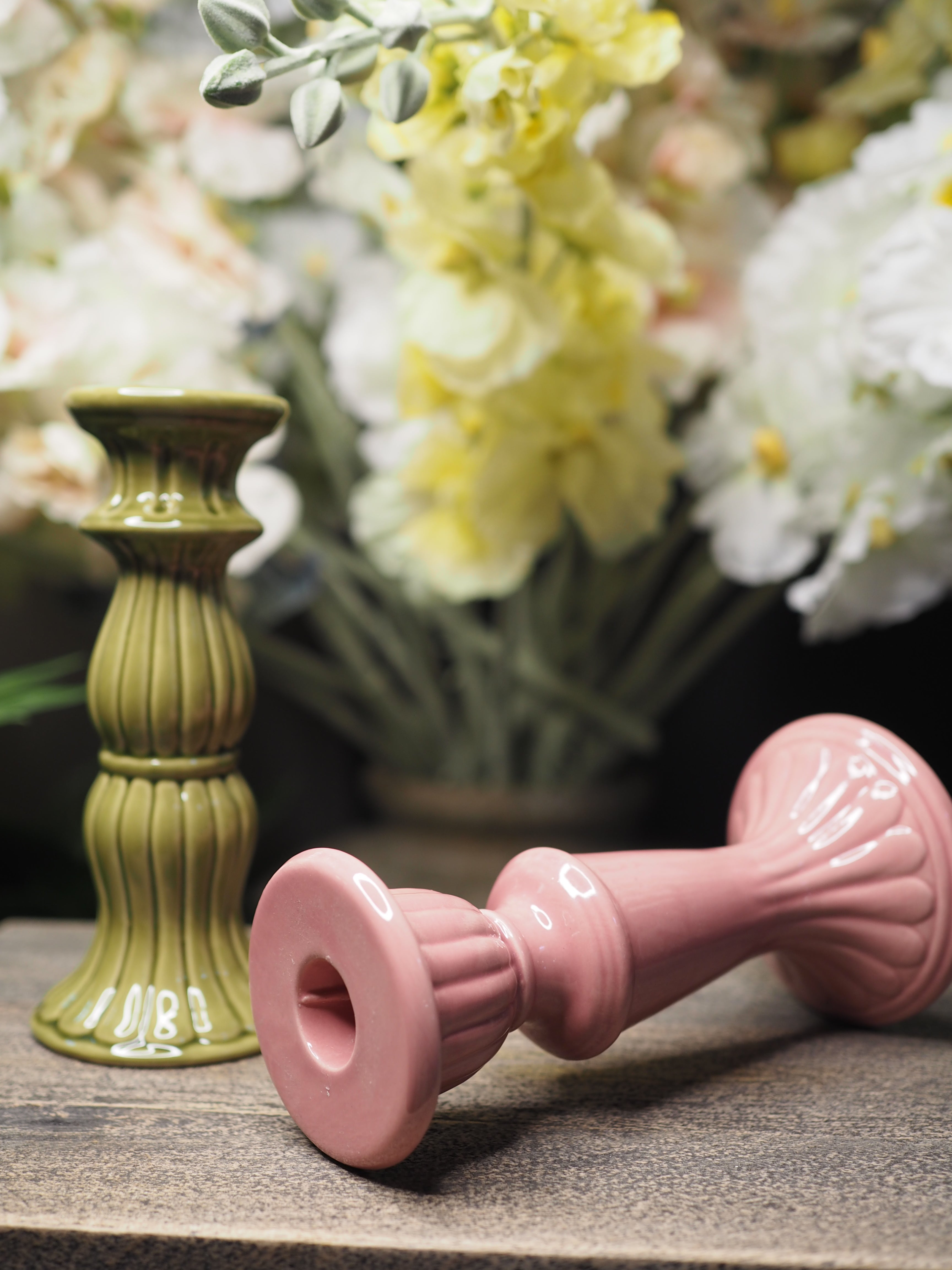 Porcelain candle holder