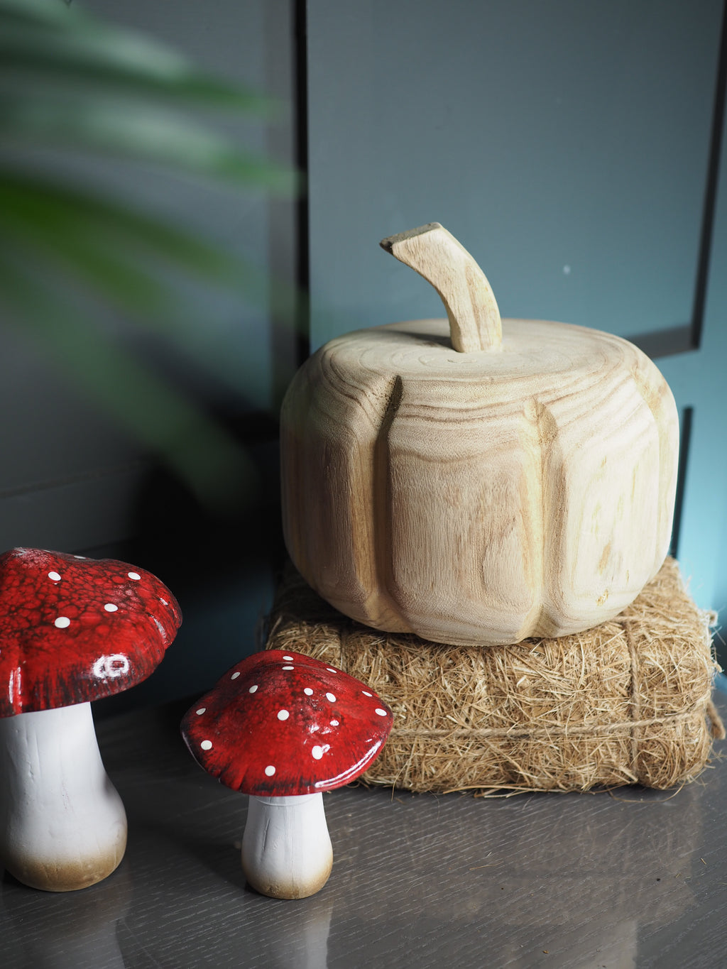 Paulownia wood carved pumpkin