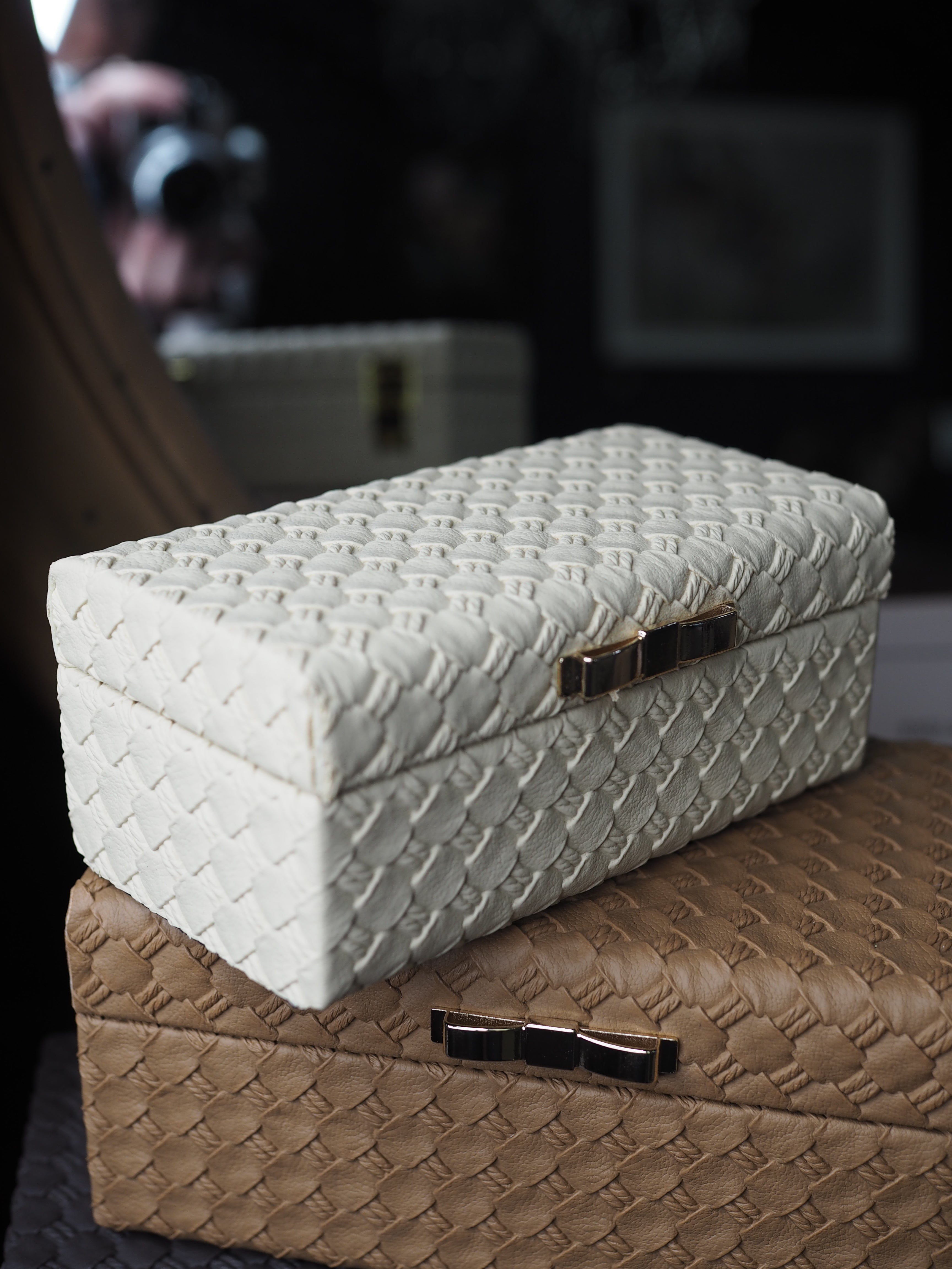 Chests with iron bow closure - Set of 3