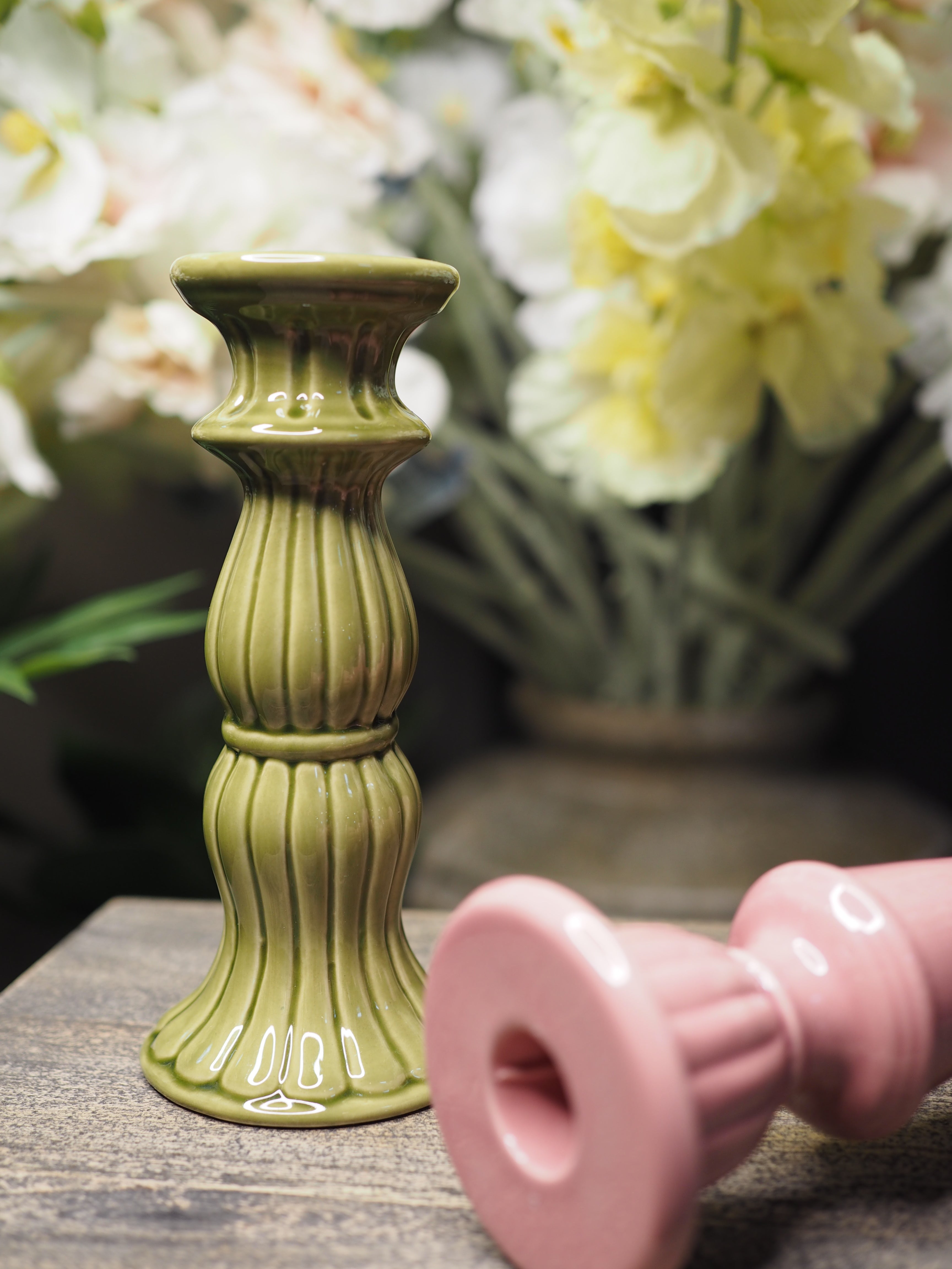 Porcelain candle holder