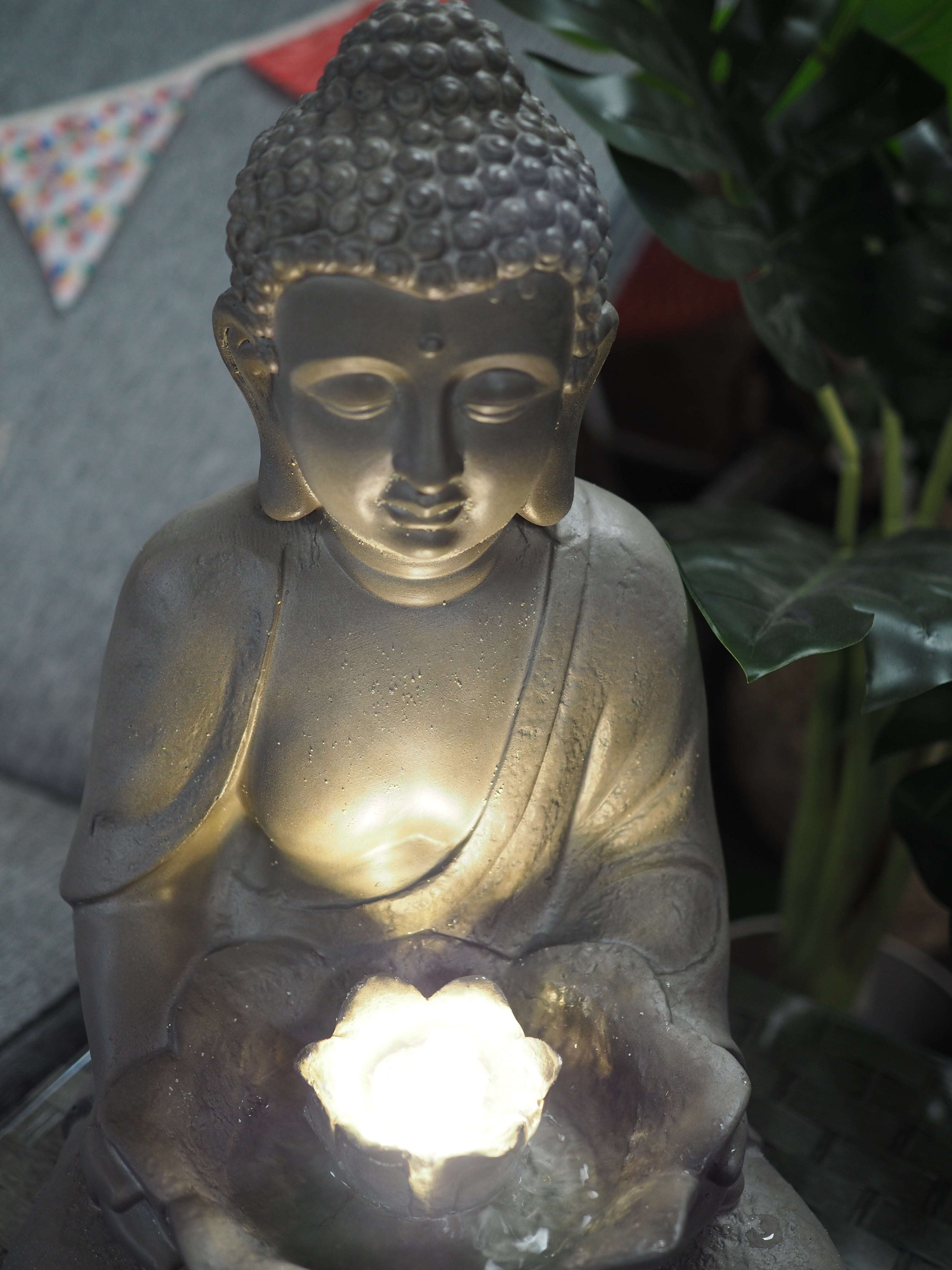 Outdoor Buddha water fountain