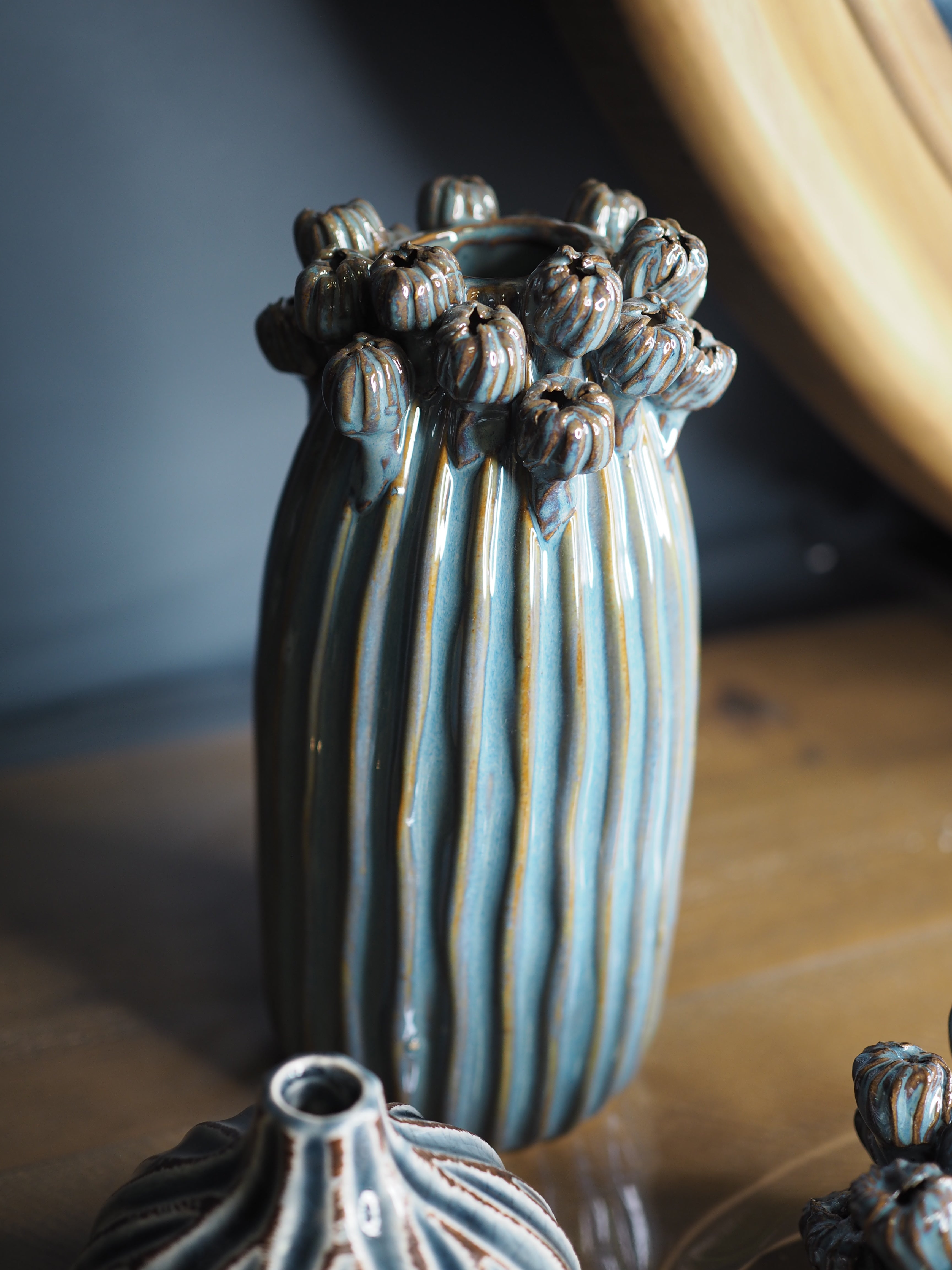Blue Porcelain Seed Head Applique Dec. Vase Lge