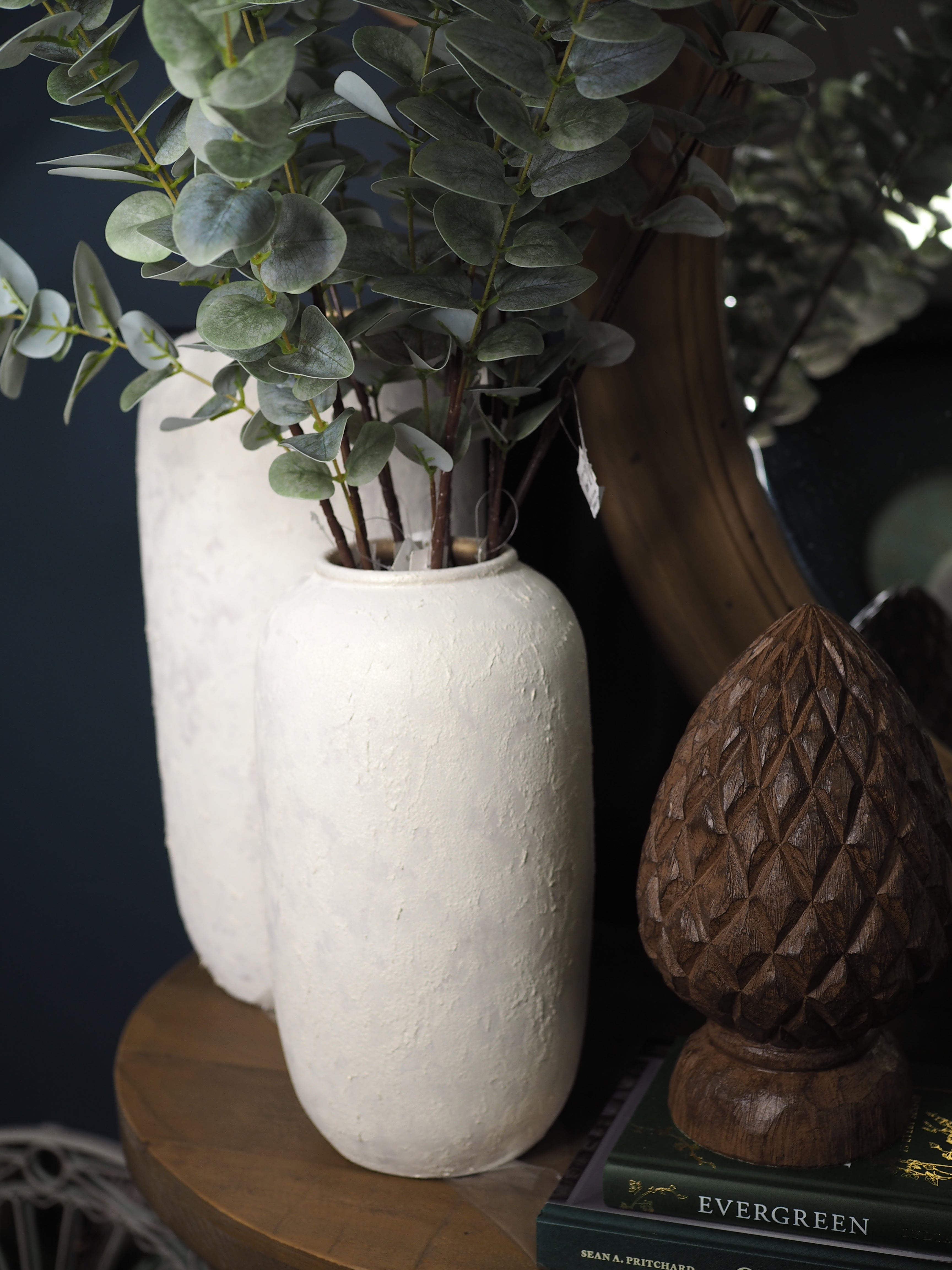 Terracotta vase with gold detail (Tall)