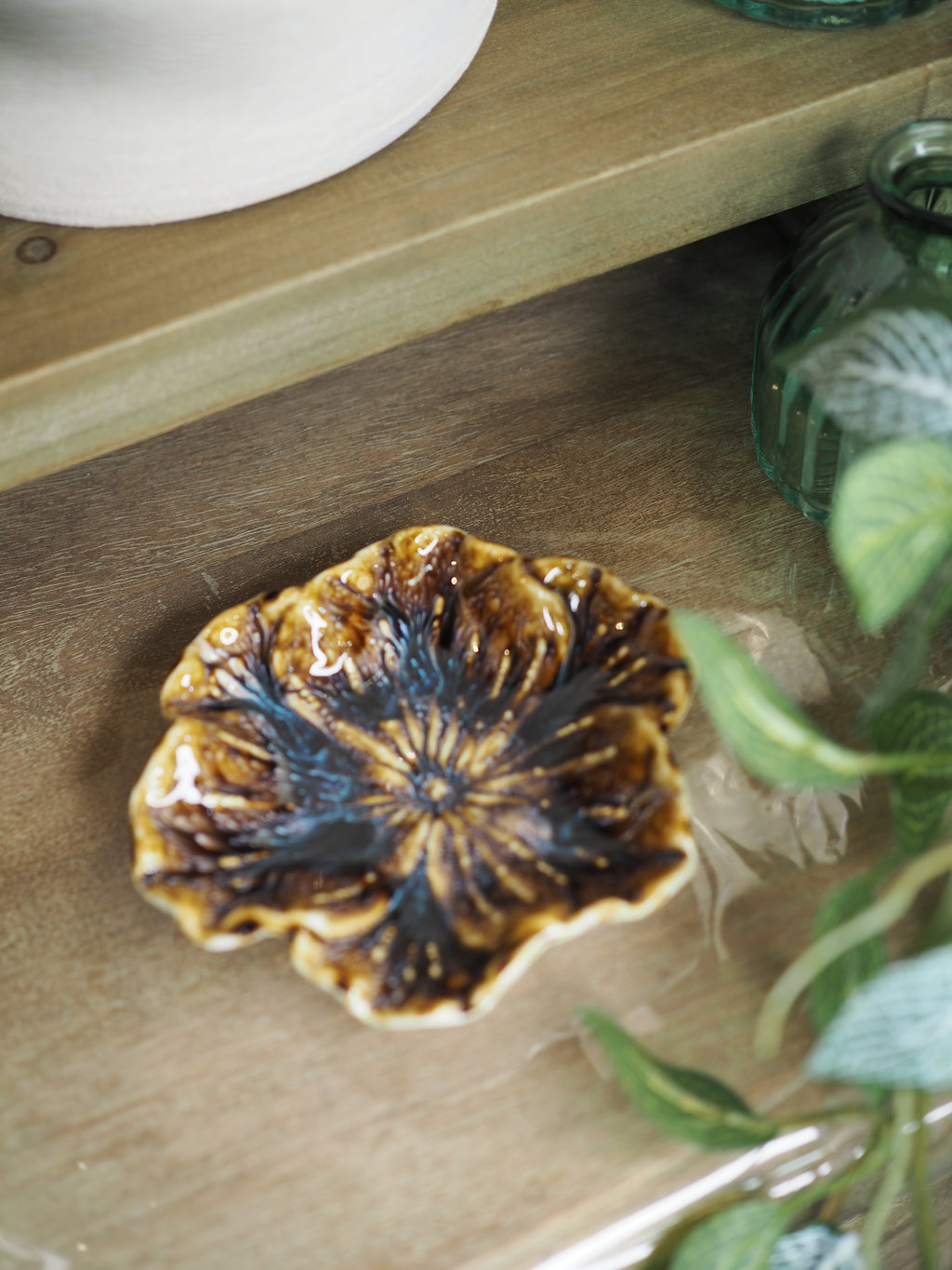 Natural reactive stoneware hellebore trinket dish