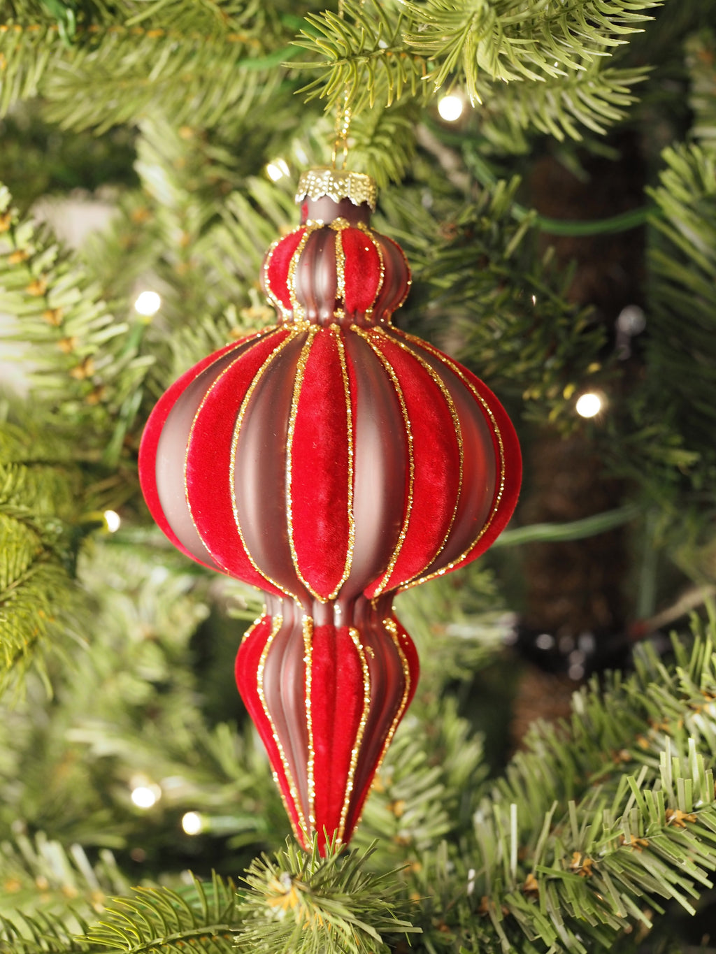 Red glass & velvet ogee hanging dec