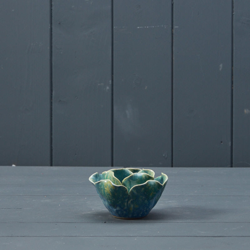 Blue ceramic flower tealight