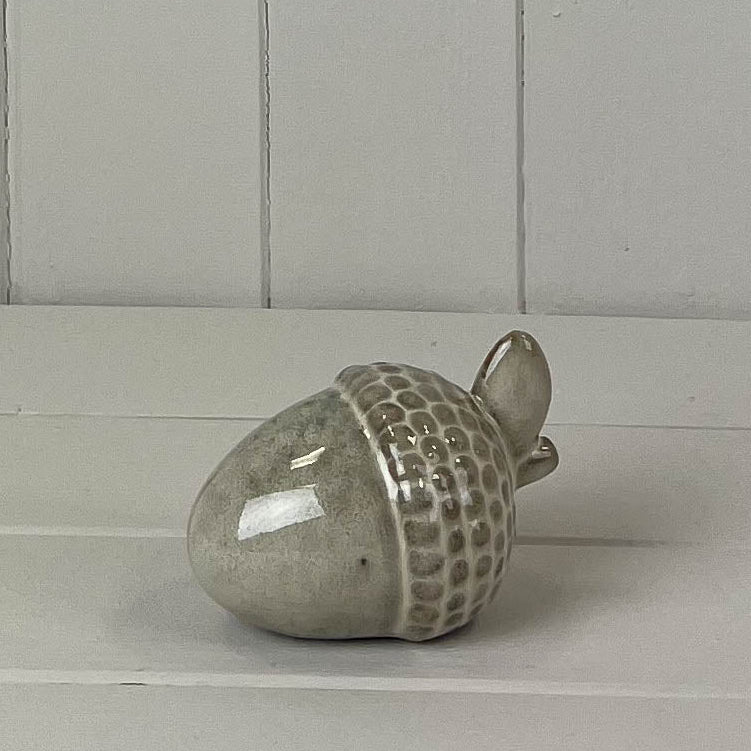 Beige mottled ceramic acorn decoration-large
