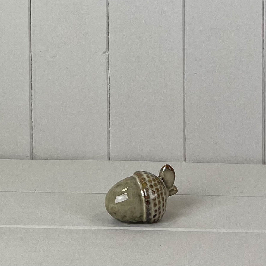 Beige mottled ceramic acorn decoration-small