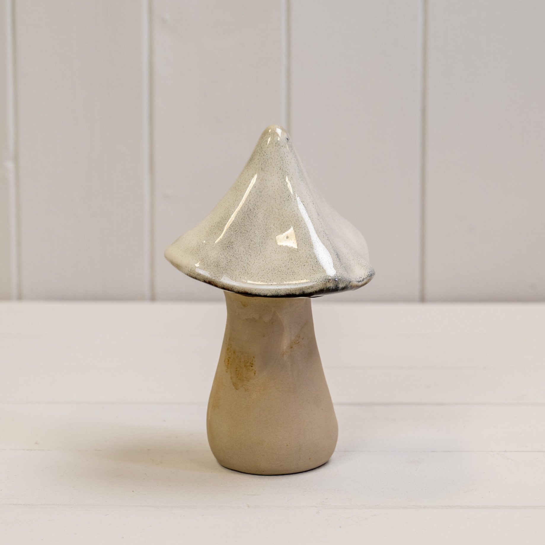 Beige Mottle Ceramic Mushroom Decoration (16cm)