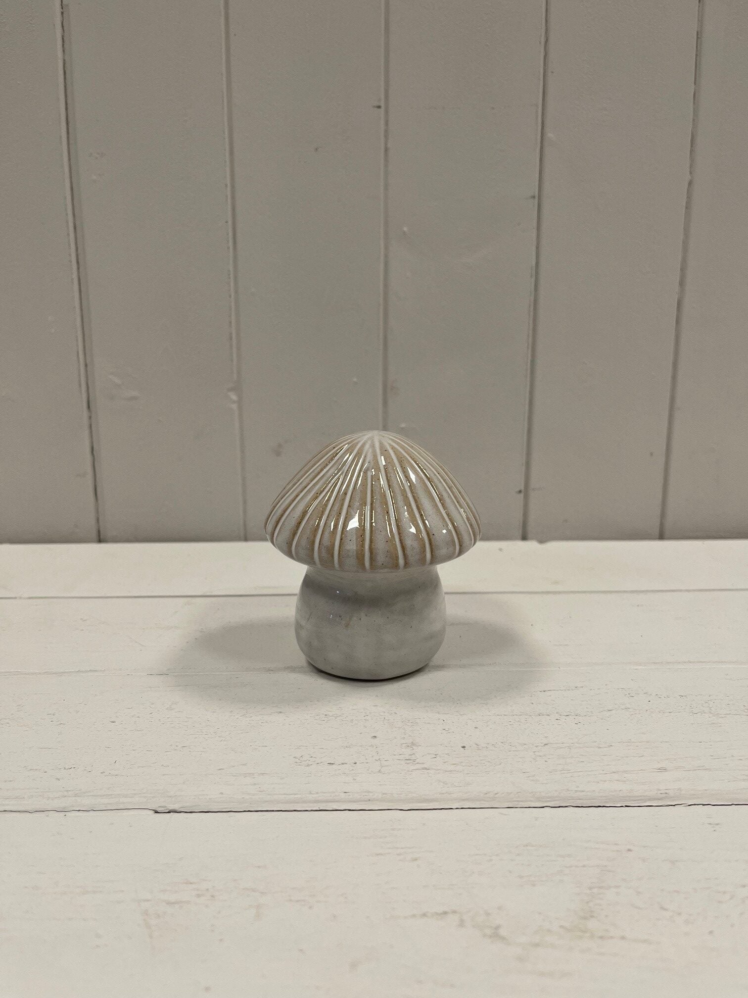 Medium glazed ceramic mushroom (Small)
