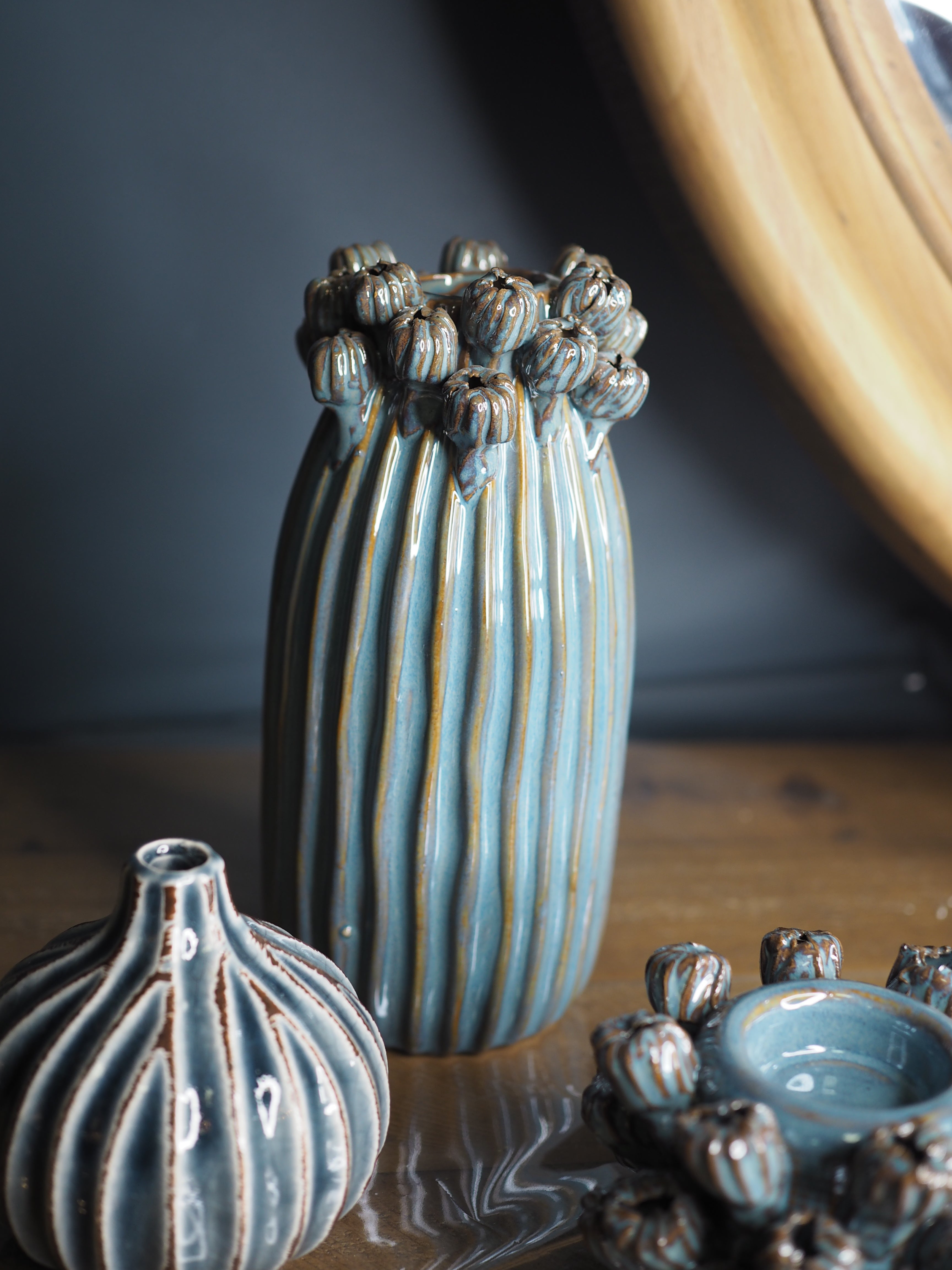 Blue Porcelain Seed Head Applique Dec. Vase Lge