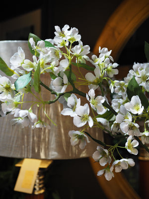 Tall apple blossom (Off-white)