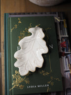Cream ceramic oak leaf dish