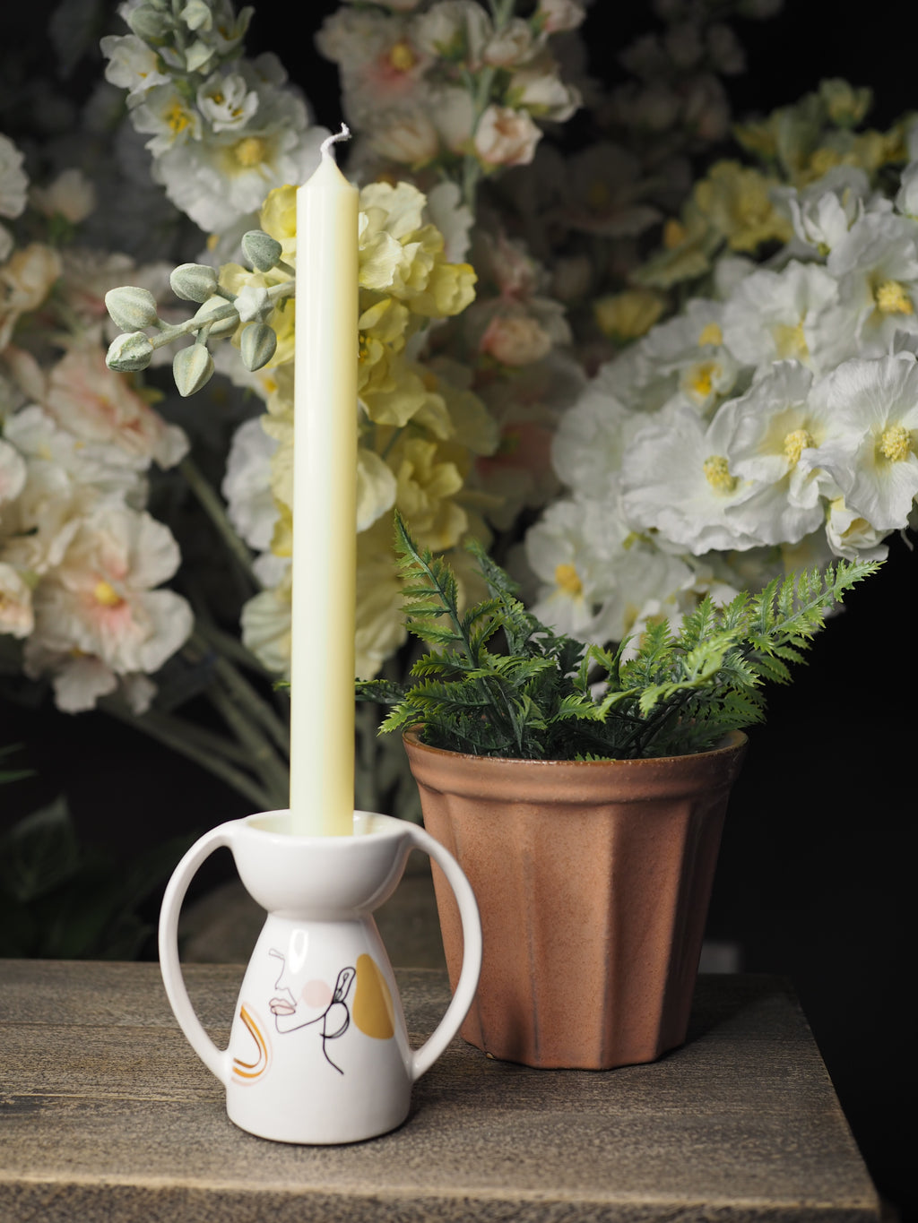 Line drawing contemporary vase