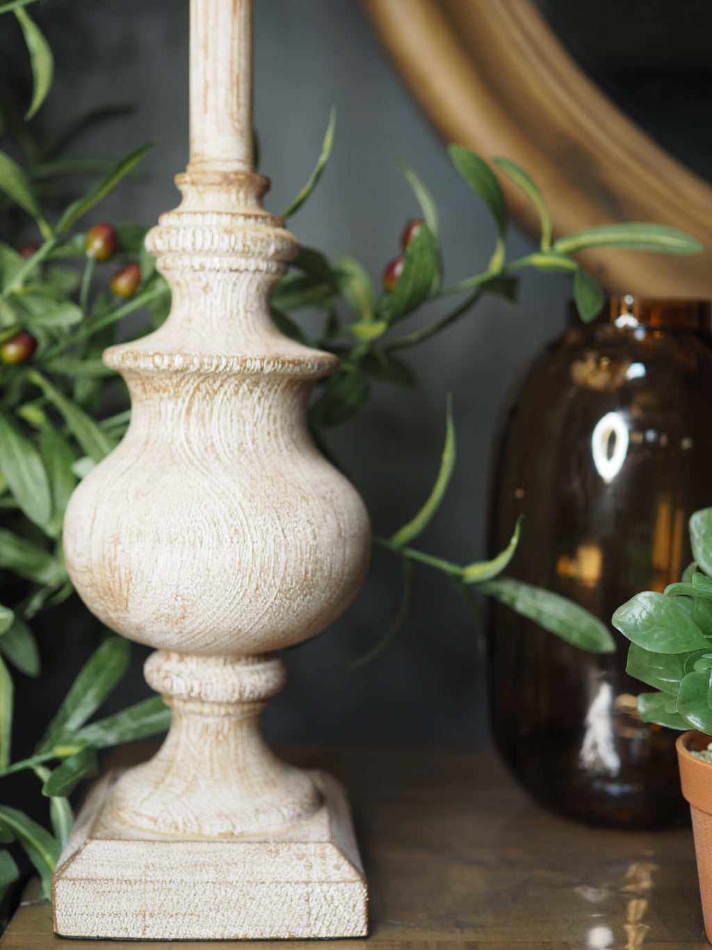 Buffet table lamp with burlap shade