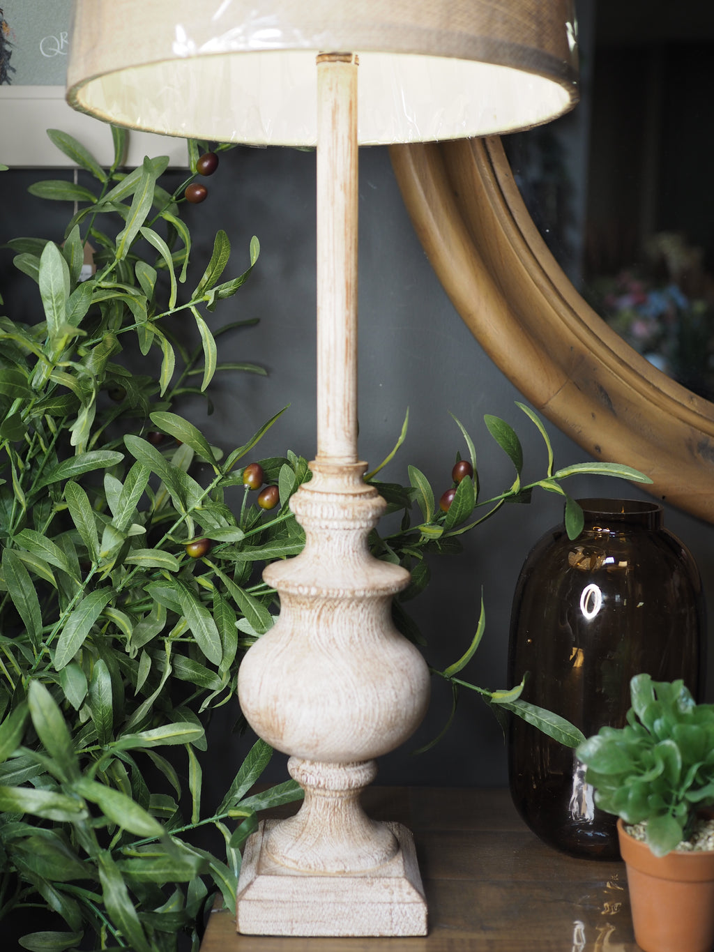 Buffet table lamp with burlap shade