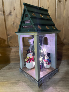 Light up traditional Christmas lanterns