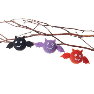 Halloween novelty hanging bats