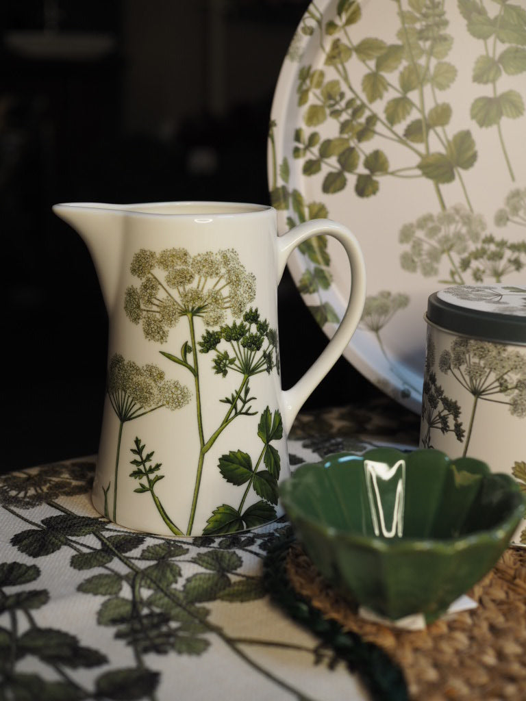 Bone china jug (Large) Spring Hedgerow