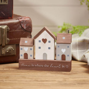 Wood triple house ‘Home is where the heart is’ ornament