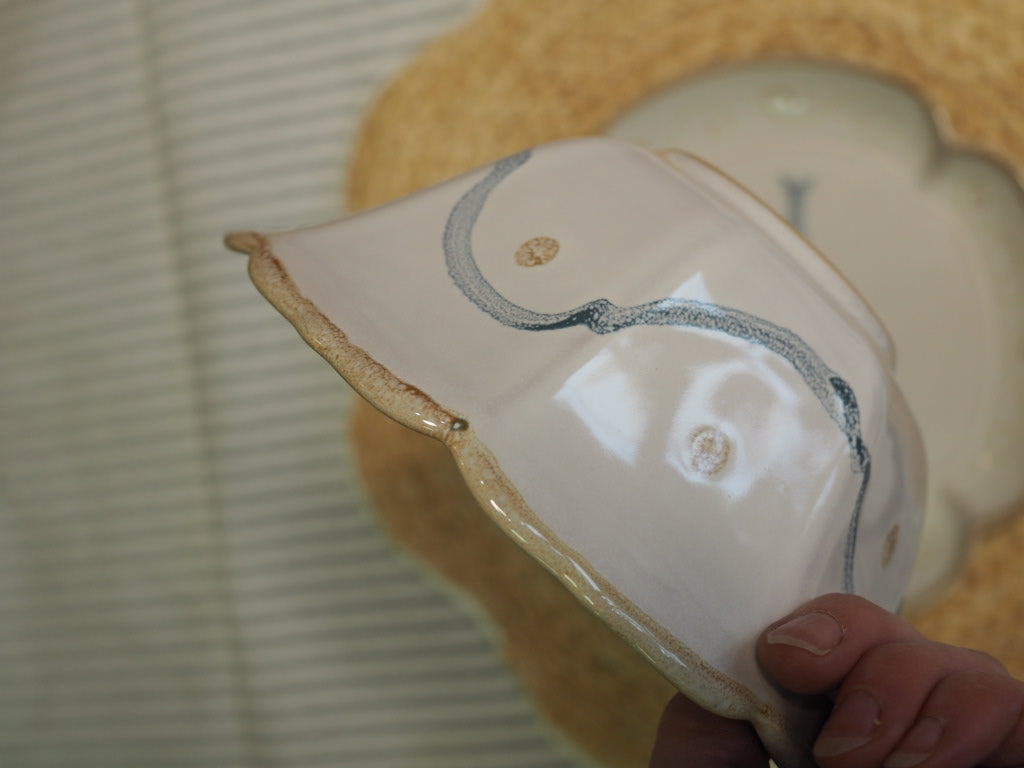 Fish fluted stoneware bowl