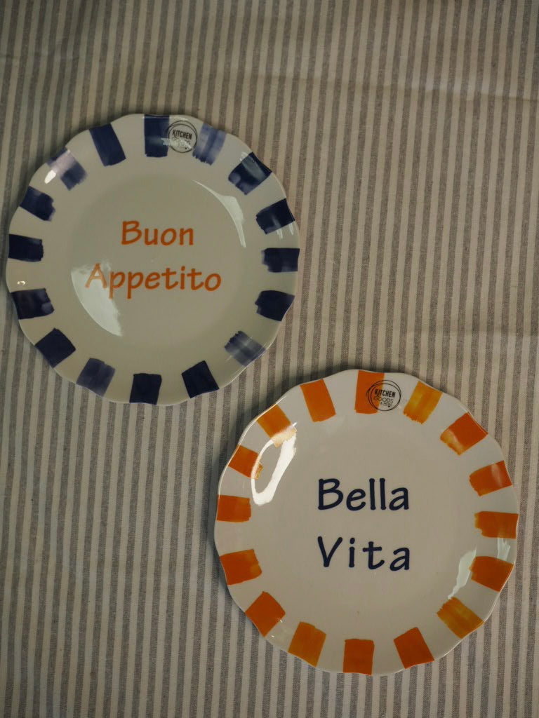 Buon appetito/Bella vita scalloped edge plate