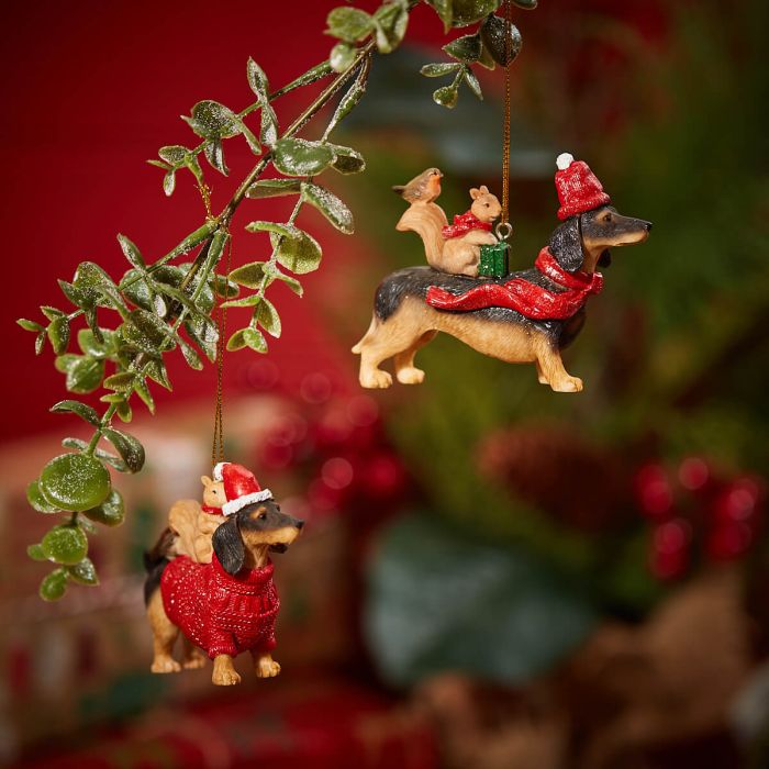 Festive daschund hanging decs (2 Styles)