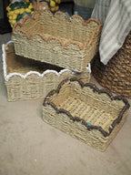 Scalloped edge basket with coloured trim