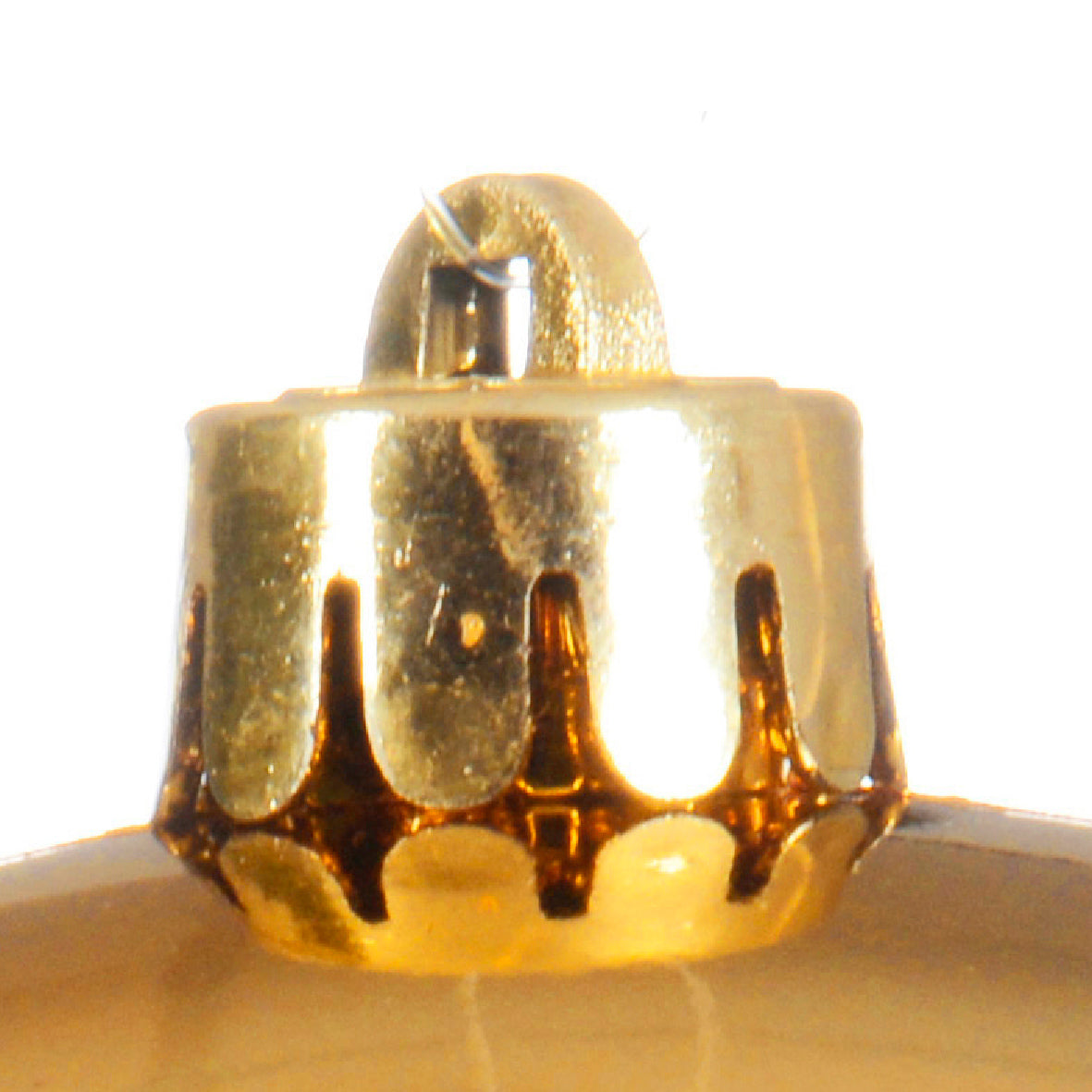 Light gold shatterproof bauble (14cm)