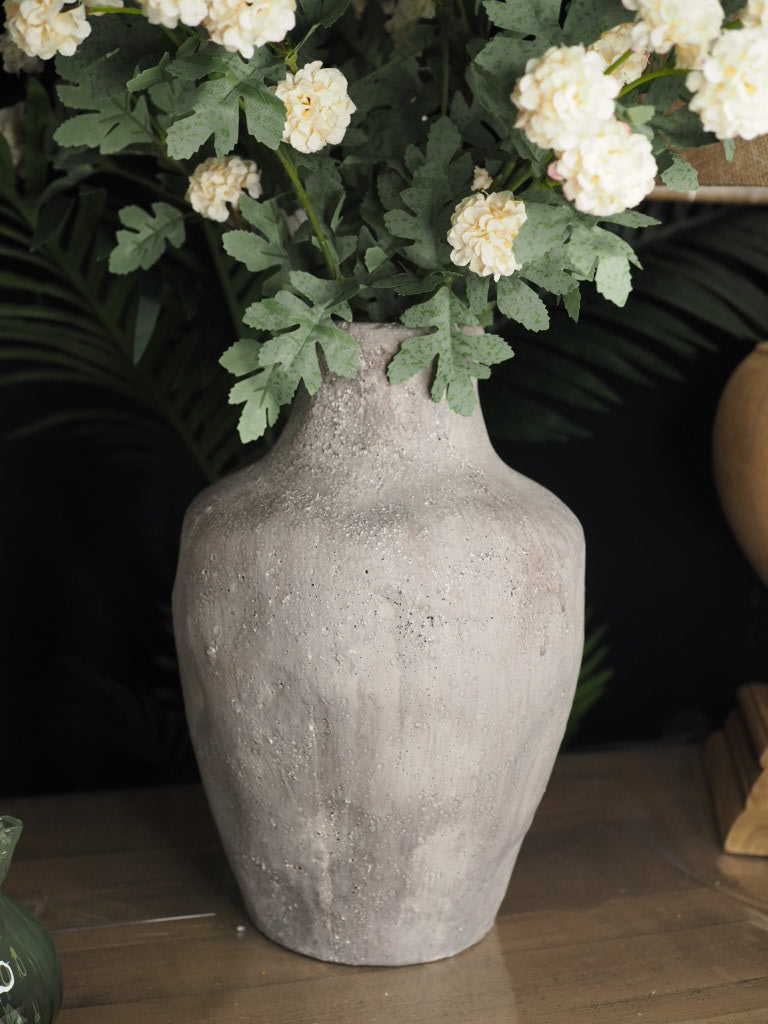 Ostia rustic vase