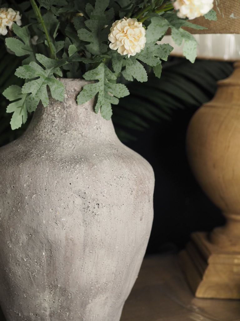 Ostia rustic vase