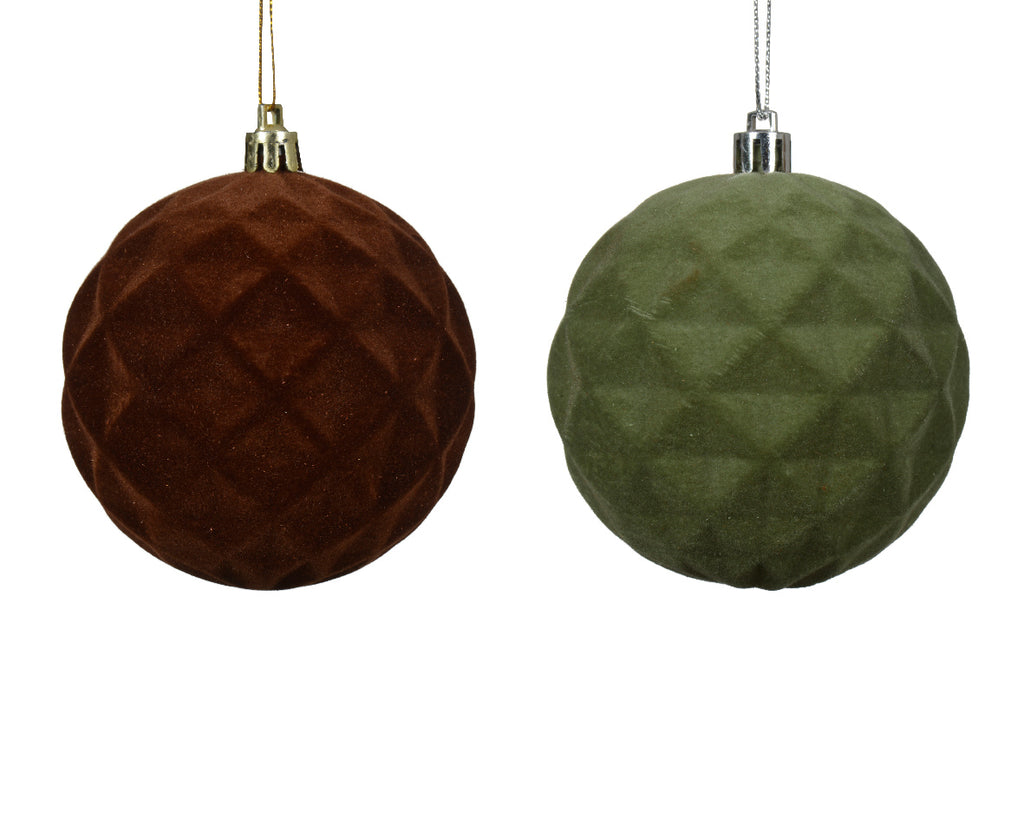 Evergreen / chocolate shatterproof indented baubles (2 Styles)