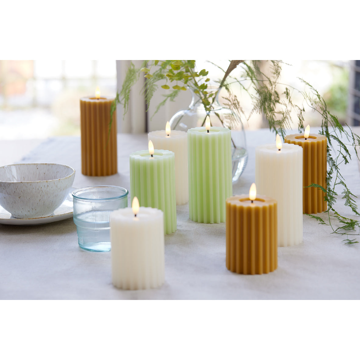 LED wick cream ribbed candle (14.5cmH)