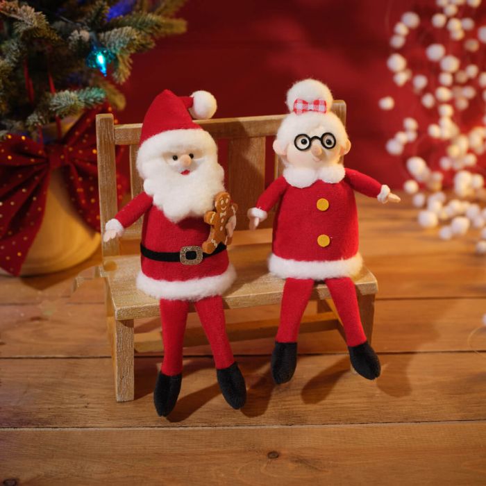 Santa and Mrs Claus shelf sitters