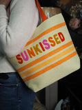 Summer bag with magnetic closure