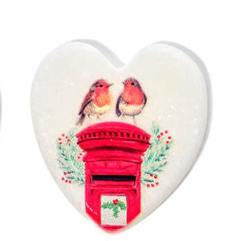 Robin heart shaped pebbles