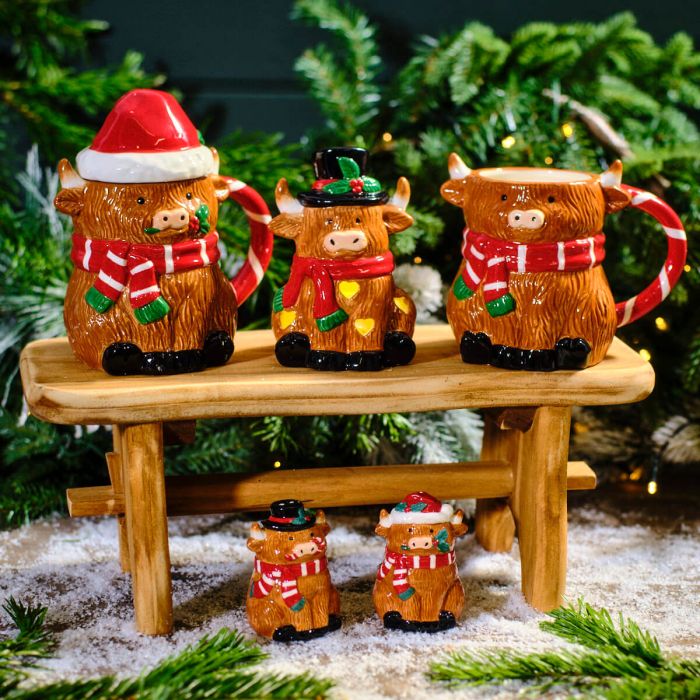 Christmas highland cow ceramic mug with scarf