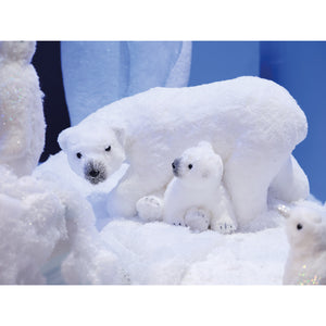 Artificial mummy & baby polar bears