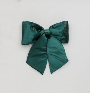 Plush green bow (48cm)