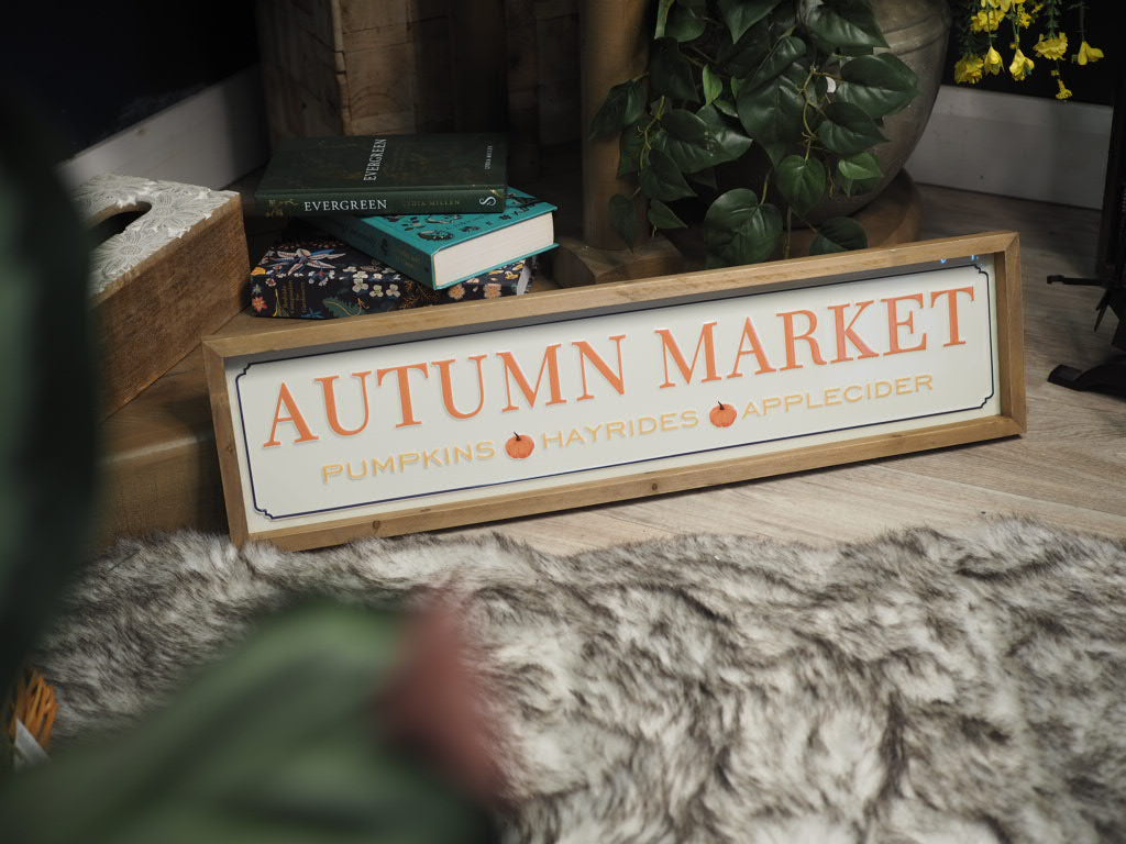 Autumn market sign