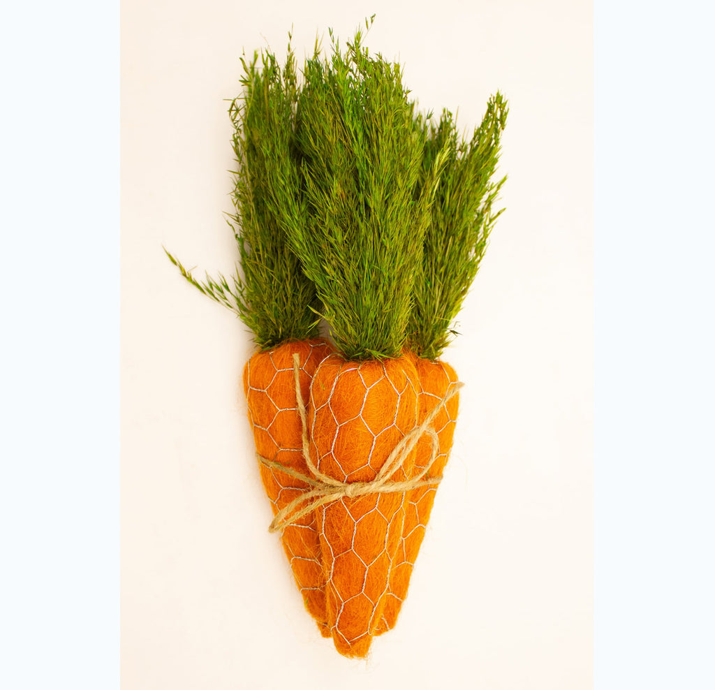 Carrot bundle with wire netting