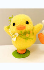 Easter playing chicks