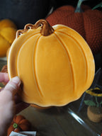Small pumpkin & tendril ceramic plate
