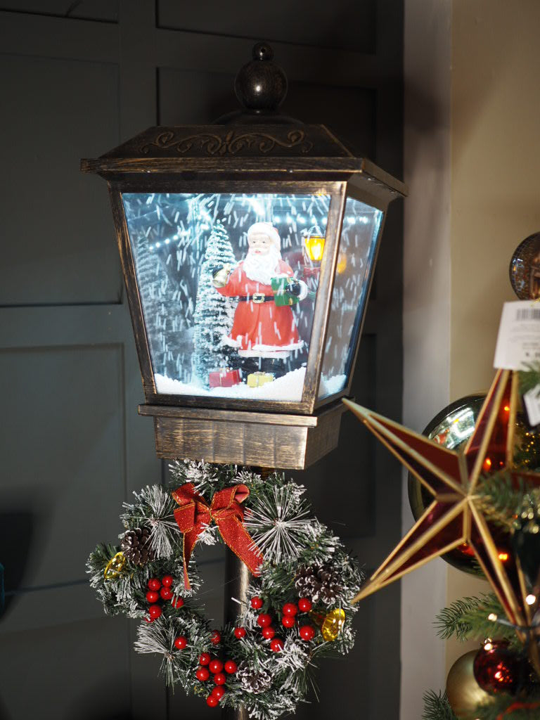 Christmas Lamp post