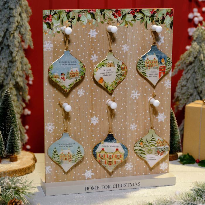 Christmas cottage heart shaped dec