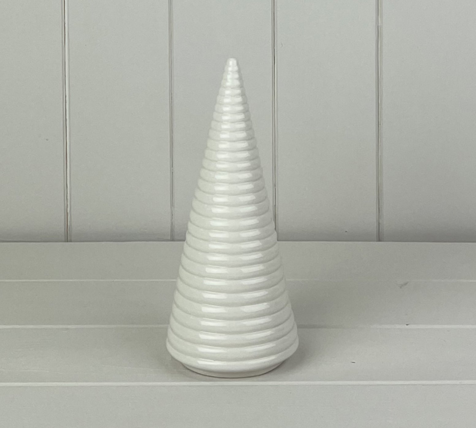 Glazed ceramic tree ornament (19.2cm)