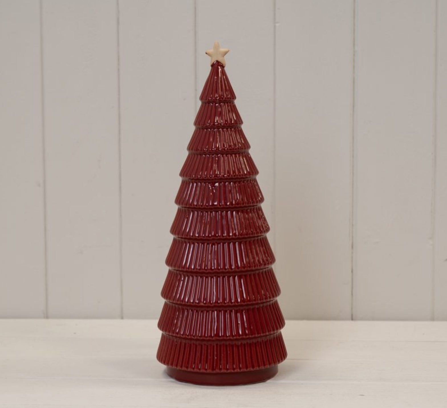 Red ceramic Christmas tree